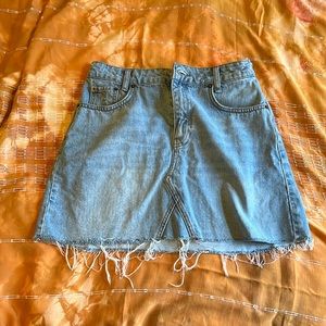 Urban outfitters women medium raw hem mini skirt